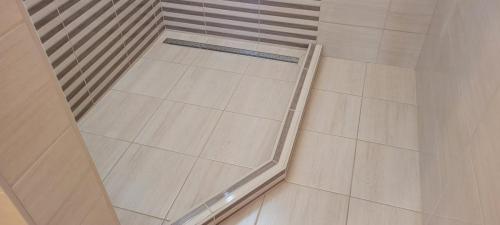 4565b7d3-c63f-478e-a851-00d0ea6053f2