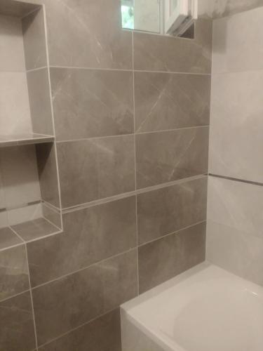 5754ad30-751a-410e-89a8-4d64d1aec792