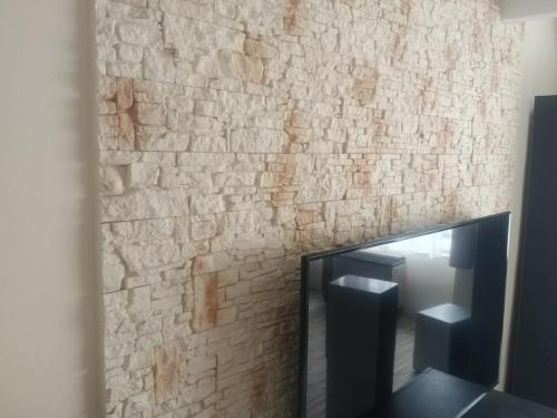 be13b0c4-7452-4072-a4a2-46d8547bf65b