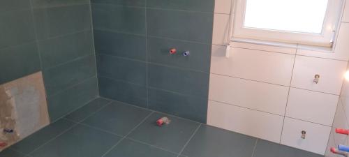 d7bfa300-2a99-4efa-80fe-f5054e909d8a