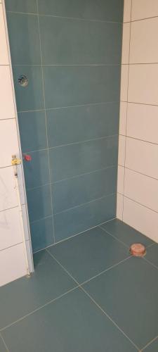 e02f23e9-d759-40f6-9365-1ad022472aa0