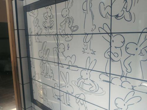 f6ebdb63-8338-4887-be83-726503ec391f